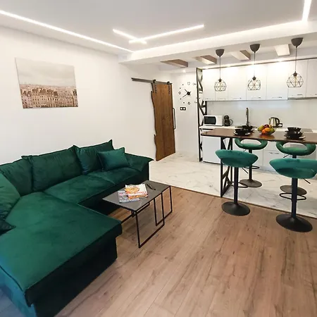 Diana 2 Apartment